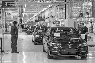 沈陽 以“四個(gè)中心”建設(shè)為引擎，驅(qū)動(dòng)全面振興，機(jī)動(dòng)車檢測(cè)服務(wù)提檔升級(jí)